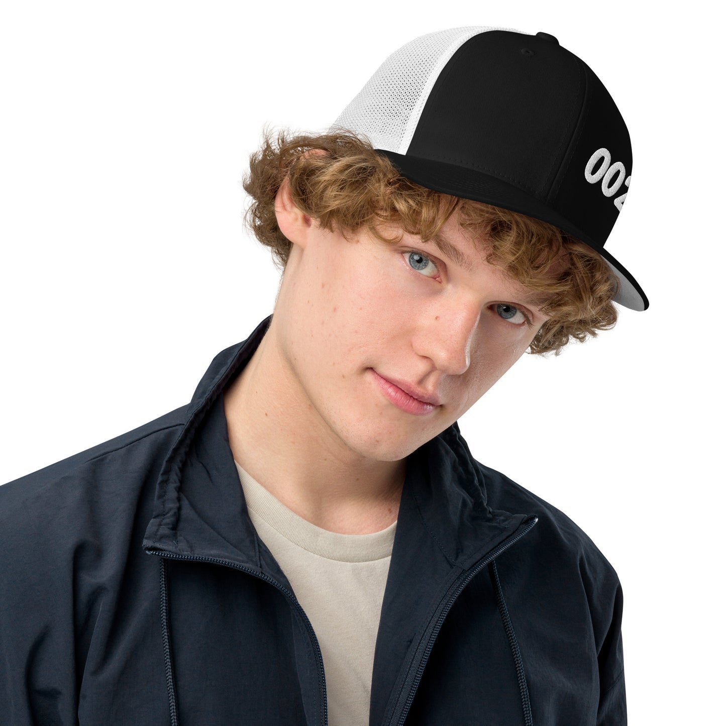 L. 002 Closed-back Trucker Cap